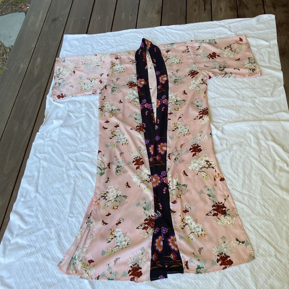 Anthropologie Floreat pink floral kimono style duster